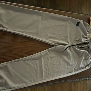 Men’s tan pants